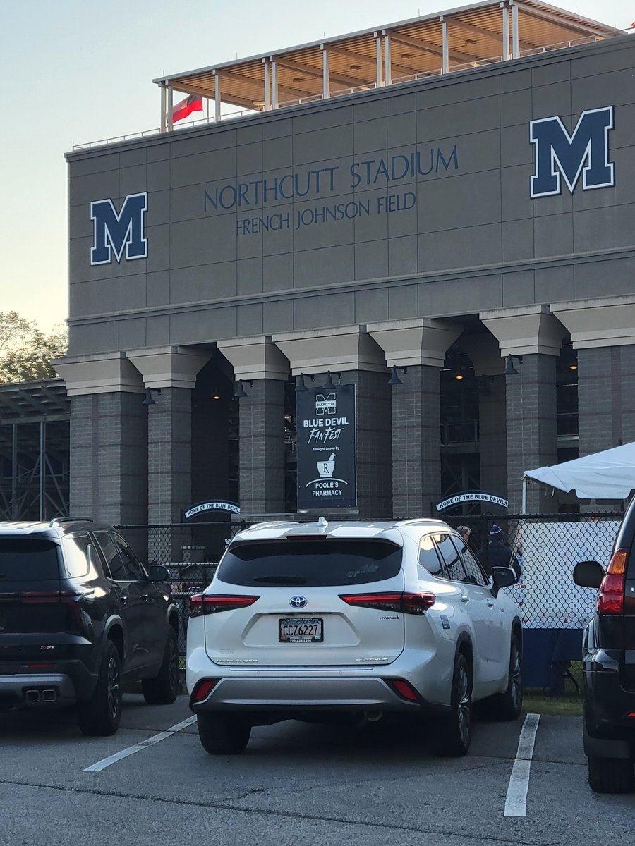 MBESportHQ's tweet photo. Friday Night Lights in Marietta! π‘
Marietta High School Blue Devils π©΅ vs North Paulding πΊ
Under the lights at Northcutt Stadium β letβs go! πͺπ
#HighSchoolFootball #Marietta #BlueDevils #NorthPaulding #Football https://t.co/LKsuqXIlwA
