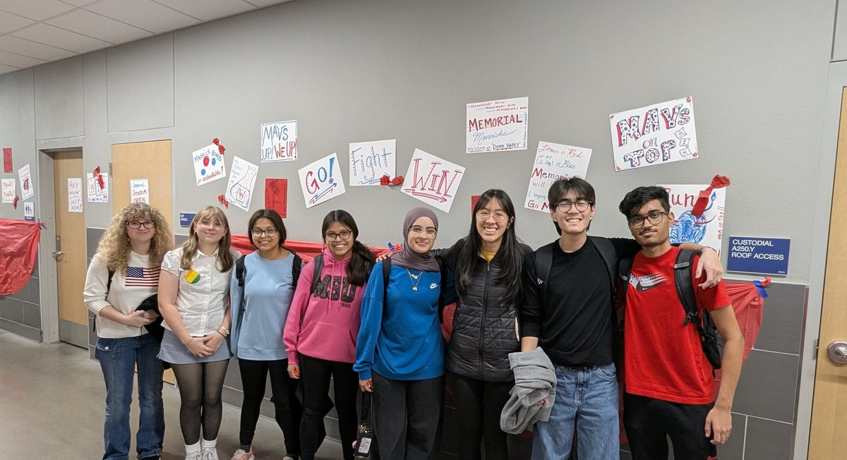 Memorial Maverick ACS ChemClub got a jump on Rivalry week decorations!  #MavsonTop
