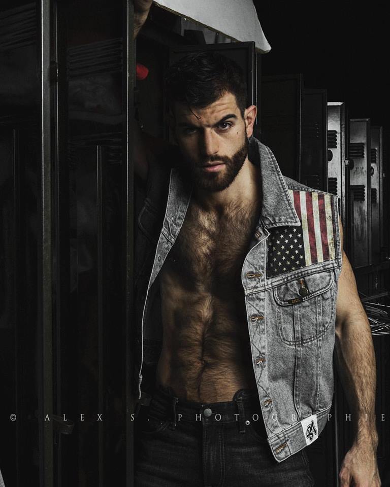 Male Wrappers - Eyes are always single tweet media