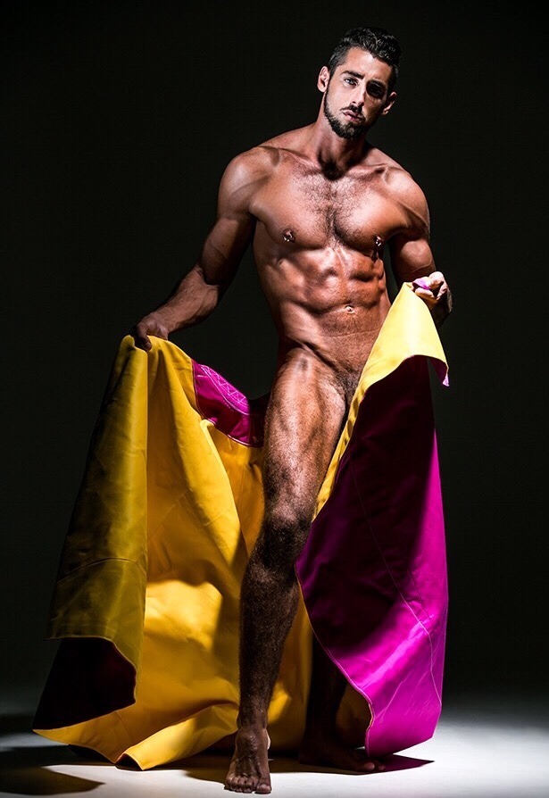 Male Wrappers - Eyes are always single tweet media