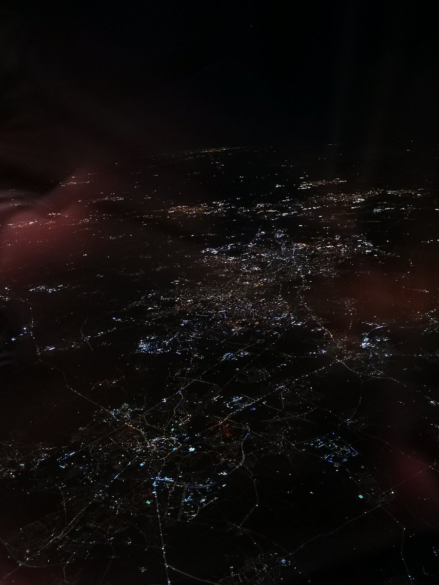 Jumpyuvu's tweet image. she&apos;s worth all the distance