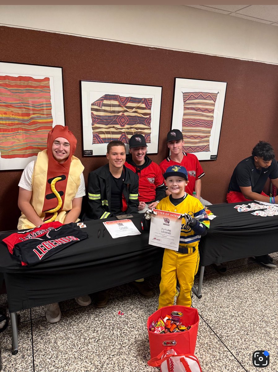We had a celebrity come by the table today for <a href="/ATCCBaseball/">Alexandria College Legends Baseball</a> Candy hand out. Archer <a href="/BrandonRochel39/">Brandon Rochel</a> was there. He always makes the day better!
Also with him were <a href="/SheaKoster24/">Shea Koster</a> <a href="/IsaiahBramer/">Isaiah Bramer</a> <a href="/MaguireGrant05/">Maguire Grant</a>  <a href="/Jacklundquist67/">Jack</a> <a href="/_cabreragabriel/">Gabriel Cabrera</a>