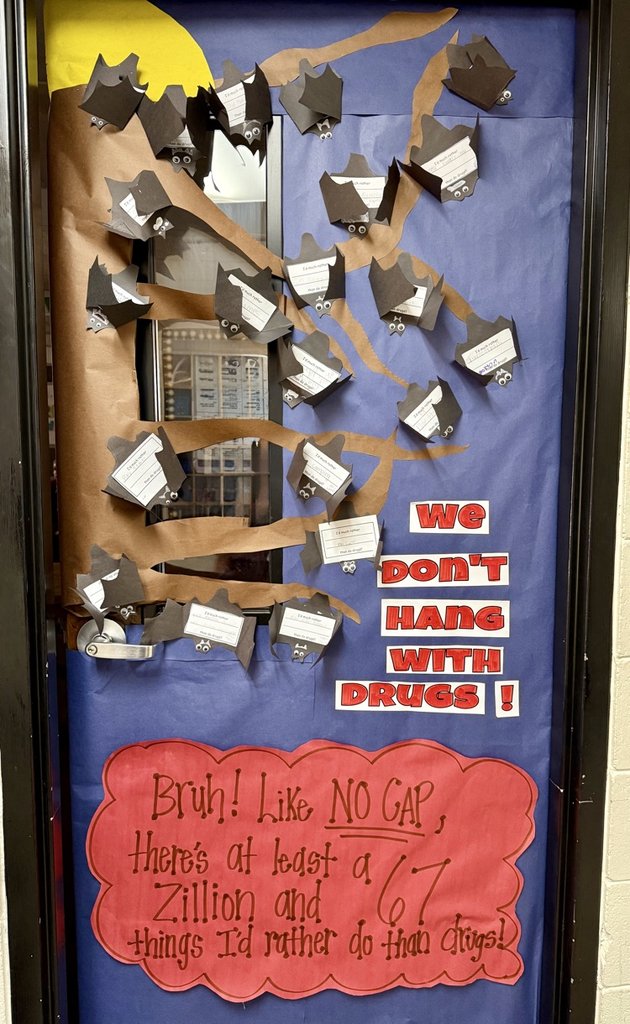 BeebeElementary's tweet image. I snagged a few pictures from our trick-or-treating! 

My class worked so hard on our door! They were already so proud, but getting the 1st place shout out and trick-or-treating parade made the day! Thanks to the staff for the great treats and smiles! -Mrs. Lashley