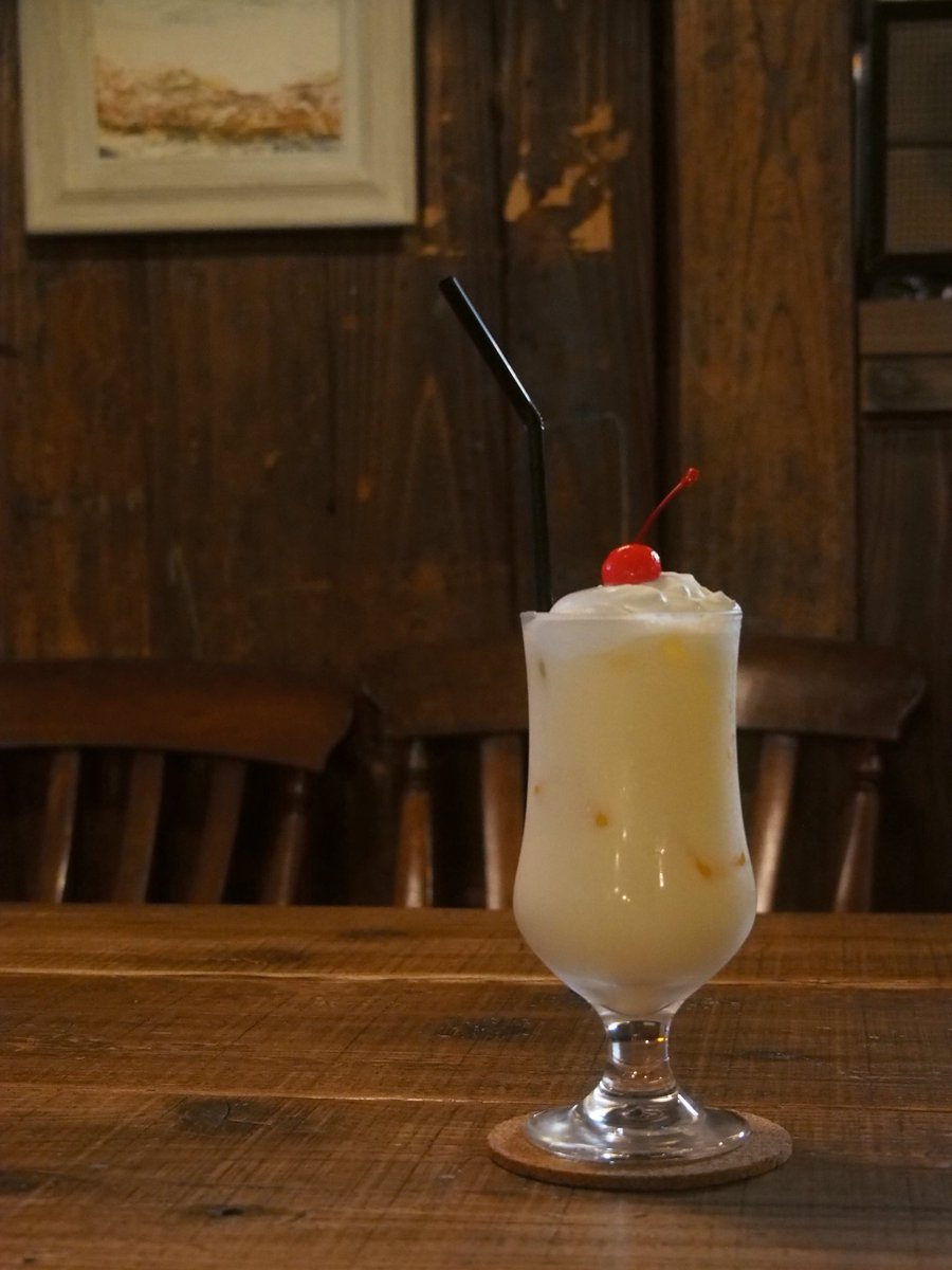 11月になりました。11/3(月)は文化の日ということで、11/1〜11/3は休まず営業しております！
連休のお出かけの候補に是非CAFEめがね書房をよろしくお願いいたします♪

※お問い合わせの多い『ばくばくマロンパフェ』の提供は仕込みが間に合わなかったため来週明けからになりそうです、すみません🙇