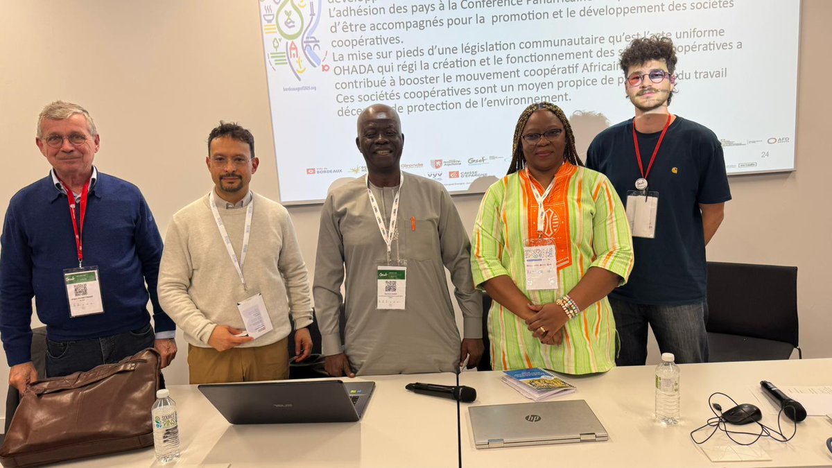 OngAsmade's tweet photo. Du 29 au 31 octobre 2025, l'ONG ASMADE et le CARTPL ont pris part au 7e Forum Mondial de l’ESS à Bordeaux. Un espace d’échanges sur le travail décent, la transition juste et les engagements politiques pour renforcer l’économie sociale et solidaire. #ESS #Solsoc https://t.co/QojfUolse3