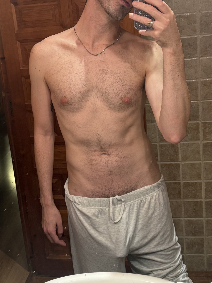 El pijama no es muy sutil ¿no?