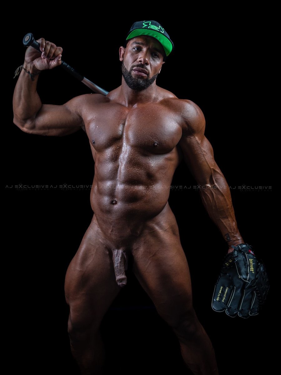 Male Wrappers - Eyes are always single tweet media