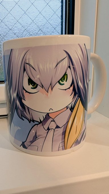 地元の即売会でゲットしたハシビロコウちゃんマグ😘 