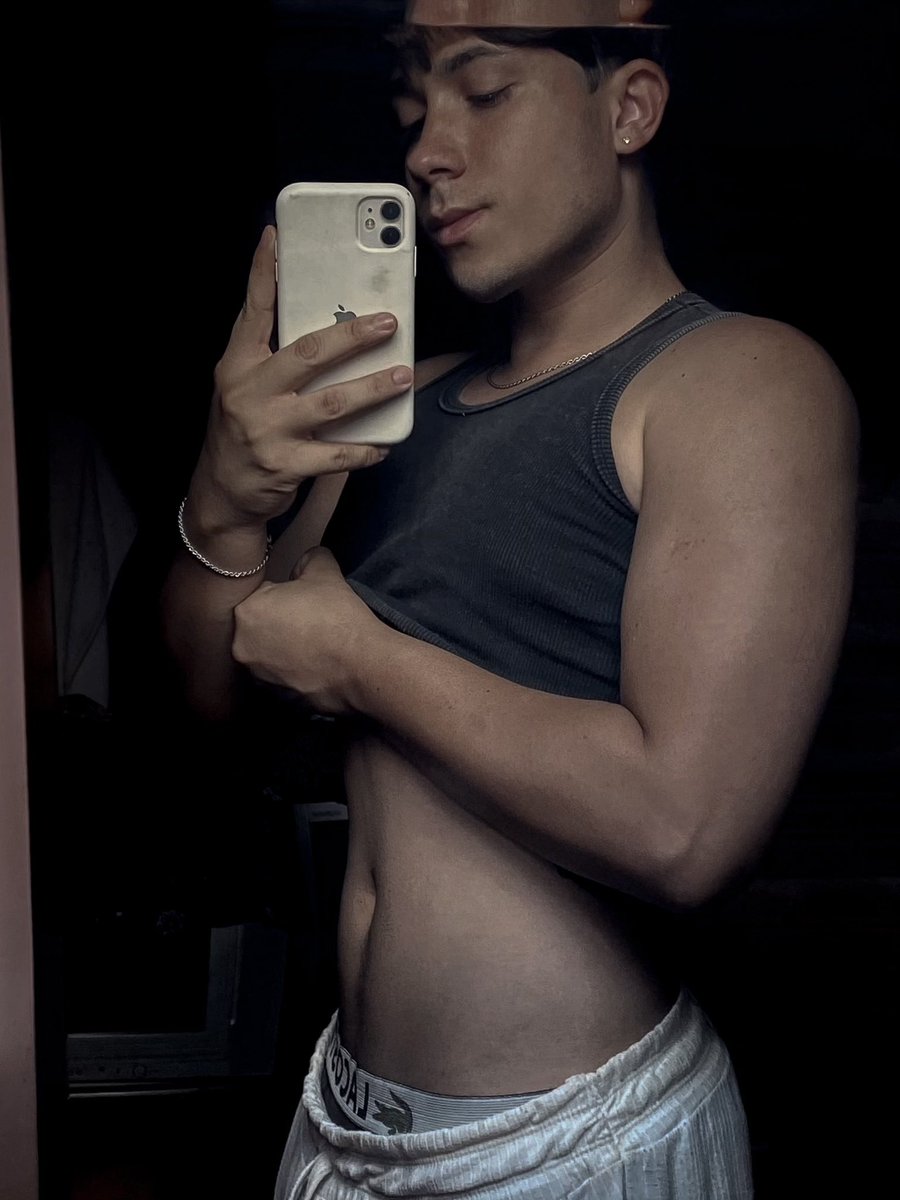 raulle_xavier's tweet photo. Cortei o cabelo 
#gym https://t.co/YTbAJxEzex