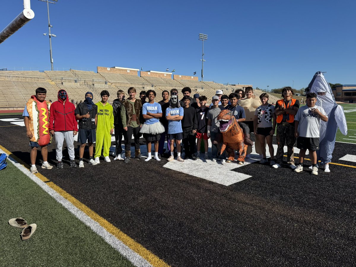 BHighBaseball's tweet image. Bryan Baseball ✖️ Bryan Softball 
Halloween Kickball Game
#BHighBaseball #FearThe✌️