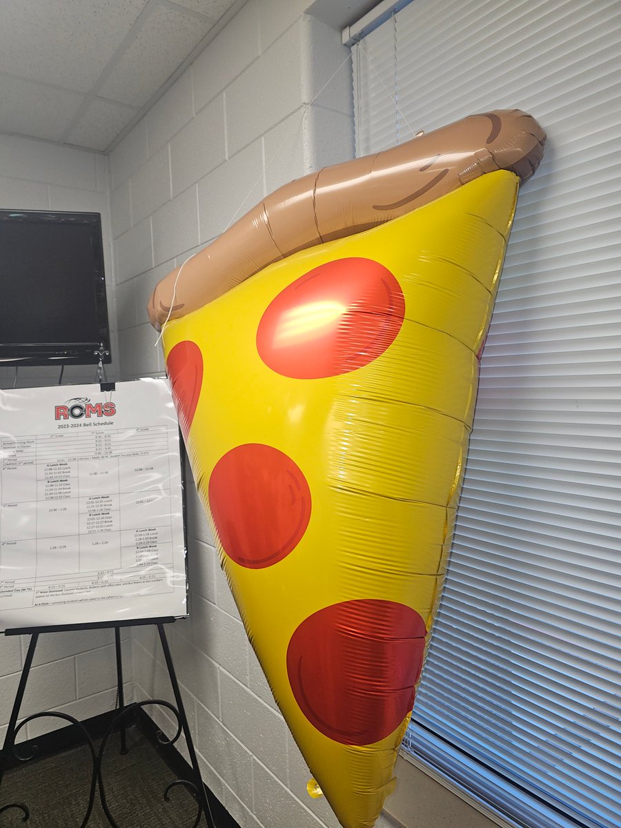 KenStevenson74's tweet image. Happy National's Principal's Month!  
We're proud to celebrate Mr. Thomas Garrett, -a visionary leader who brings heart, dedication, and excellence to our school community every day! Thank you for inspiring us all!! #PrincipalsMonth @alexbatesedu @PrincipalThom @RCMSPanther