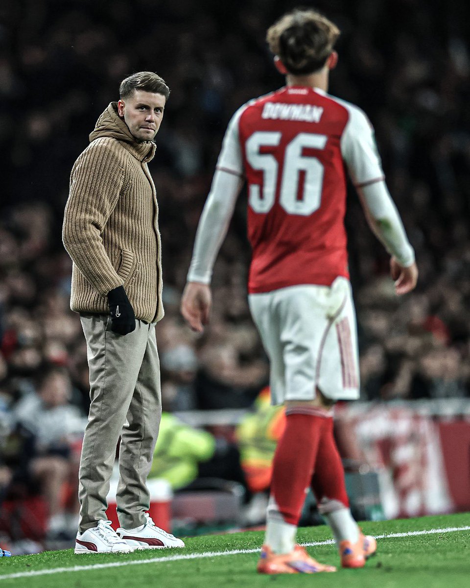 2024: Fabian Hürzeler became the youngest ever permanent Premier League manager at 31 years old.

2025: Max Dowman became Arsenal's youngest ever starter (15y 302d). 

Greatness in one picture.