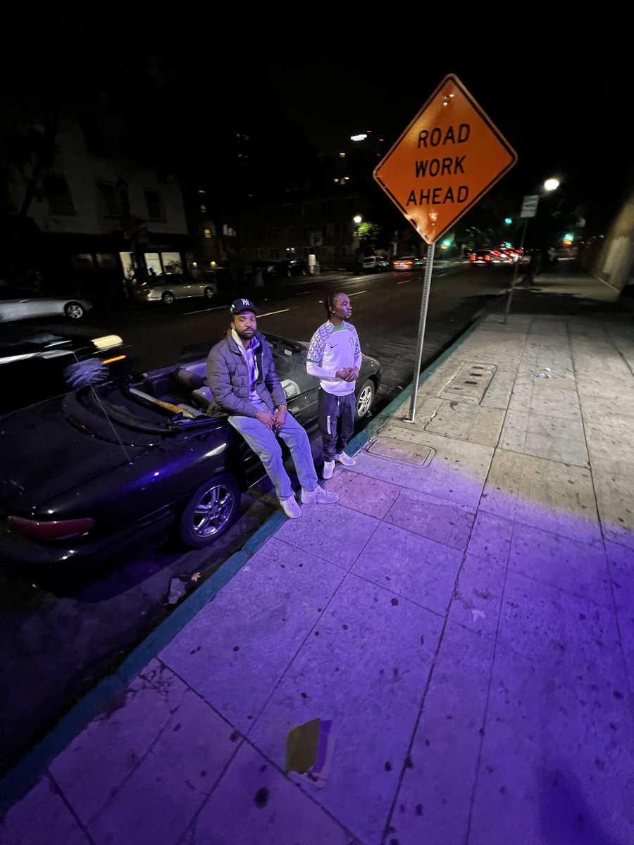 PureHooper23's tweet image. Me &amp;amp; @AkriteRadio dropped an Album today with nothing but SLAPS‼️

 “PARKING LOT HOURS” is OUT NOW  on all digital streaming platforms ⏳🚘

7 Tracks. 3 Producers. 2 of Left Coast’s Finest. All Mixed &amp;amp; Mastered by me… 🔥 
Tap in 📲

🔗: distrokid.com/hyperfollow/ka…