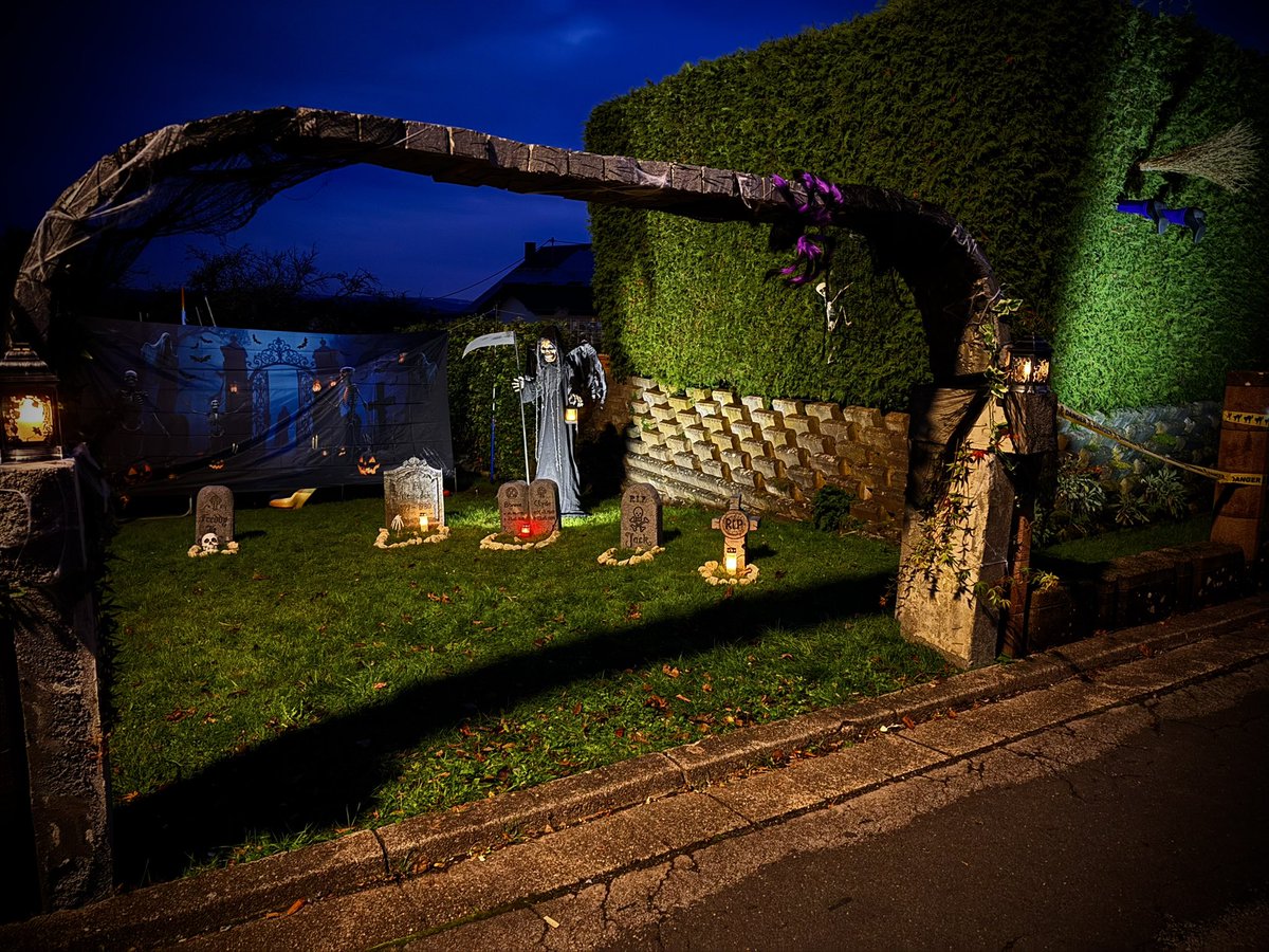 Die Tintentante tweet media