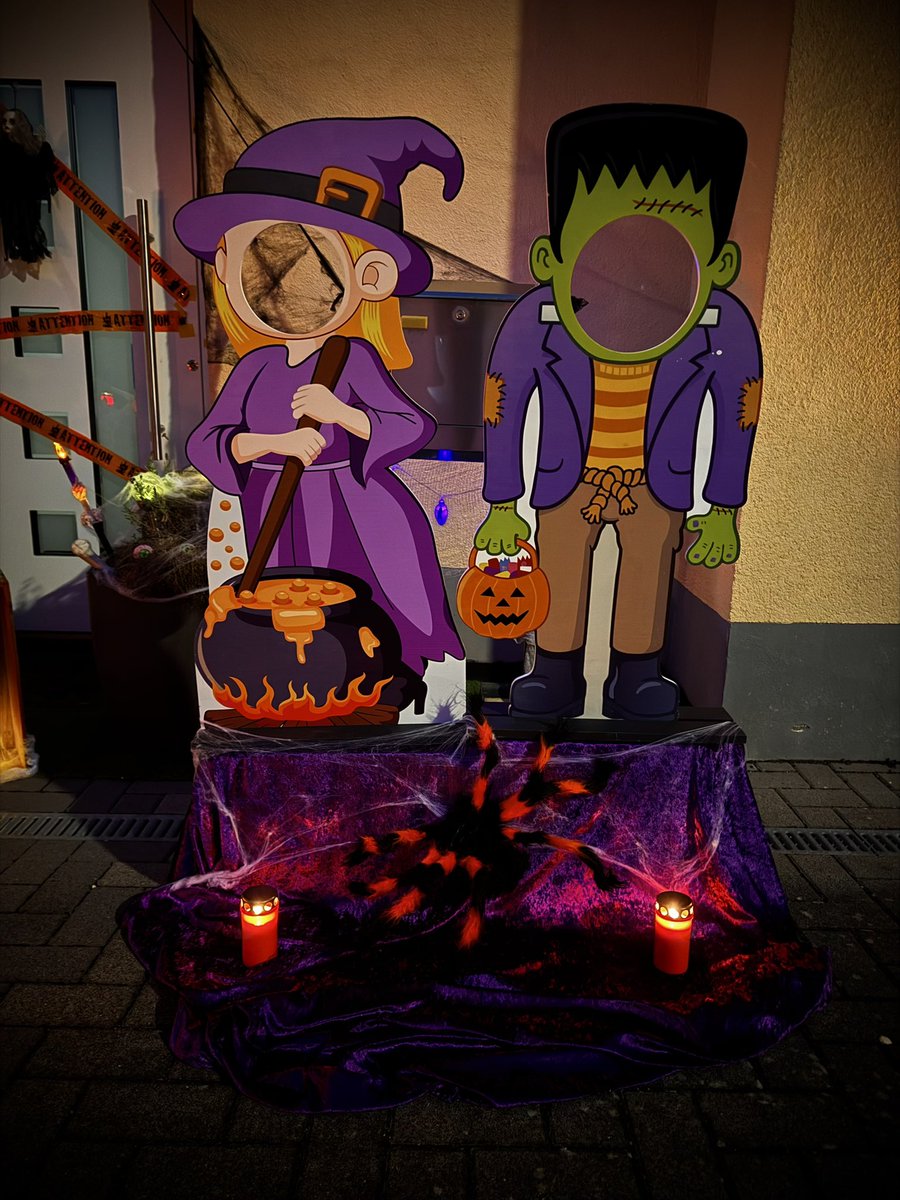 Die Tintentante tweet media