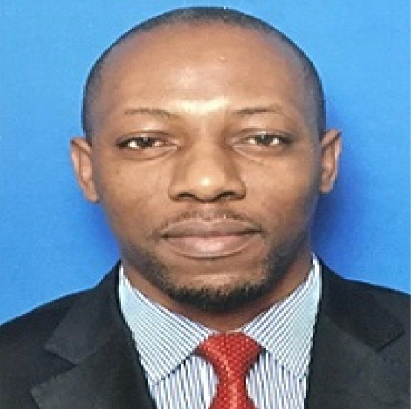 Suleiman Mombo na Fadhili Saga 
Mnaendesha hii nchi wakati Mama yenu kajificha Zimbabwe?
JWTZ eleweni - kama hii ni kweli hawa akina Mombo hawana mandate ya kuendesha nchi au kutoa amri! Hii ni coup d’etat de facto!  Mnaachaje hii hali huku wanatuma Janjaweed kutuumiza? 

 Hawa