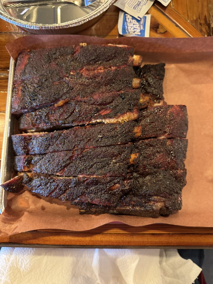 spartyryanh's tweet image. Halloween 2025 well spent🤘🏻🍖 May the force &amp;amp; BBQ be with you📺🎬 @MeatBBQ @logg666 @LyntzJohnson @OldTownLansing @starwars @GuyFieri @FoodNetwork @Q106 @LSJNews @lansingmichigan @CityPulse