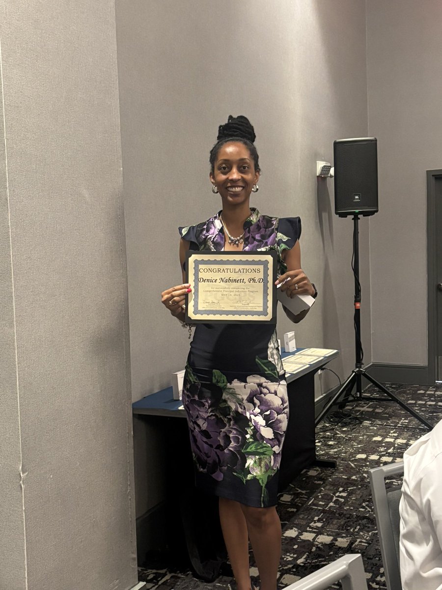 Before the month is over, HAPPY PRINCIPAL’S MONTH <a href="/PrincipalDuval/">Dr. Nabinett | DuVal HS Principal</a> <a href="/TheFabDrNab/">Denice D. Nabinett, Ph.D. 🌰</a> You are a great leader! Thank you for creating a safe and welcoming environment at work. I appreciate all you do for me. #NationalPrincipalsMonth #ThankAPrincipal #PrincipalAppreciation