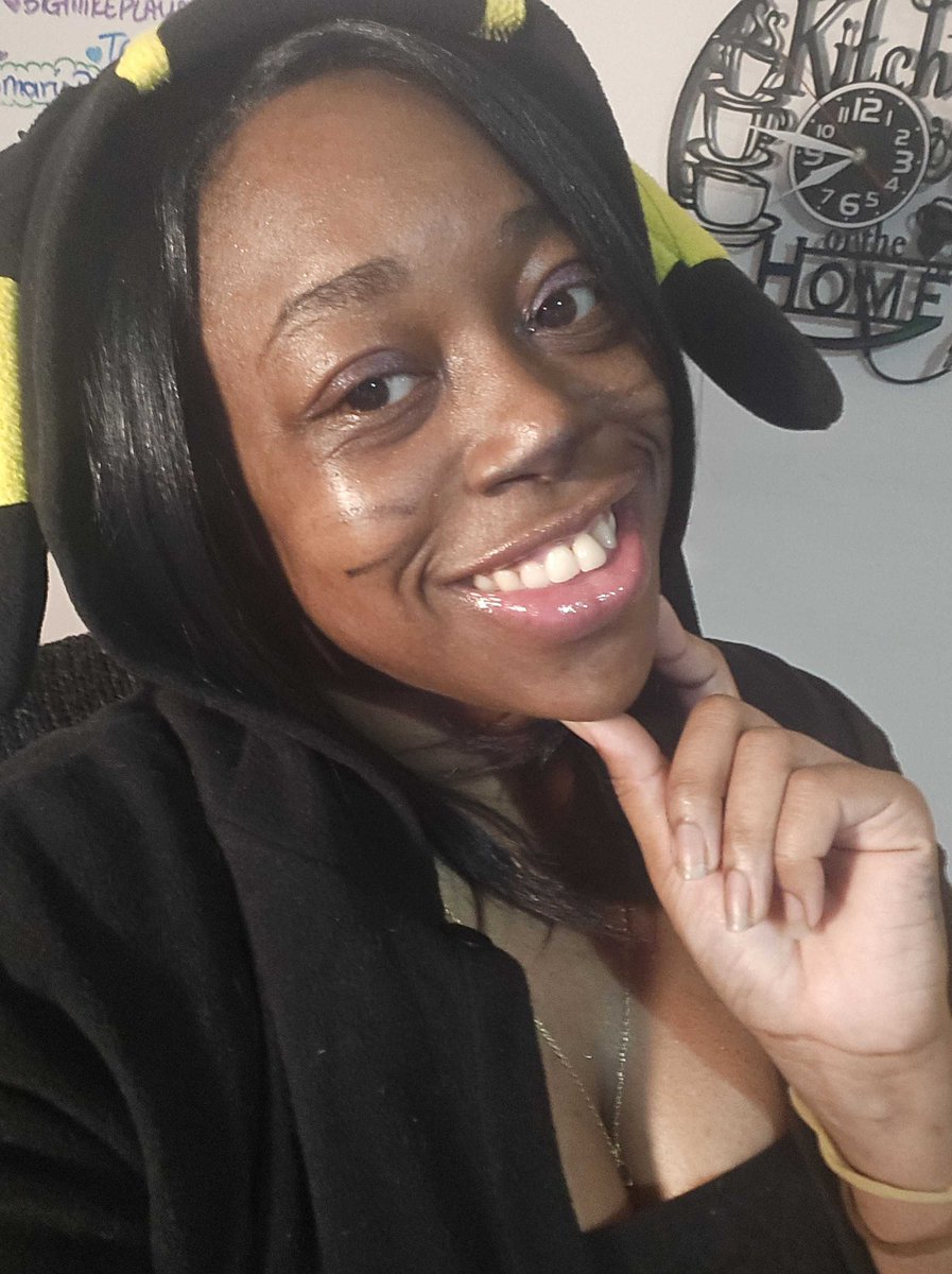 InDeeDeeEffect's tweet image. Happy Friday Halloween! 

Today is the FINAL day I&apos;ll be raising money for @blackmindsuk so far we&apos;ve raised £65 out of £250 so today is going to be our final push! 

Head to the streams to support an awesome charity for BHM 
🟣twitch.tv/indeedee
🔴youtube.com/@InDeeDee