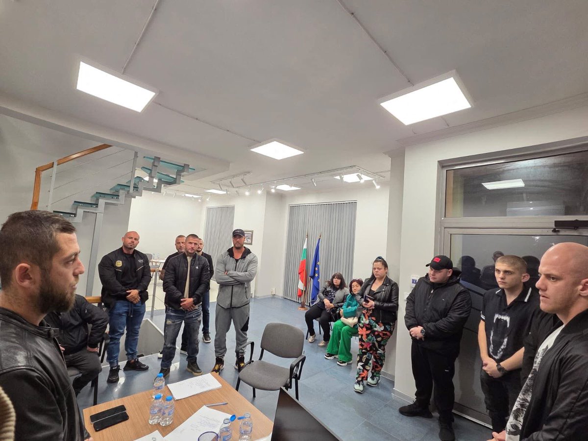 Бъдещи депутати с главно Д!