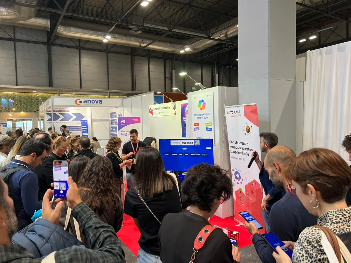 Andrea Plaza tweet media