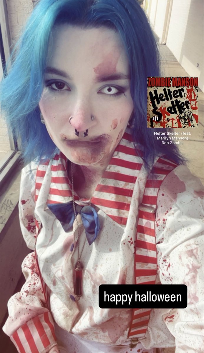 FrontshotDemon's tweet image. i ❤️ halloween