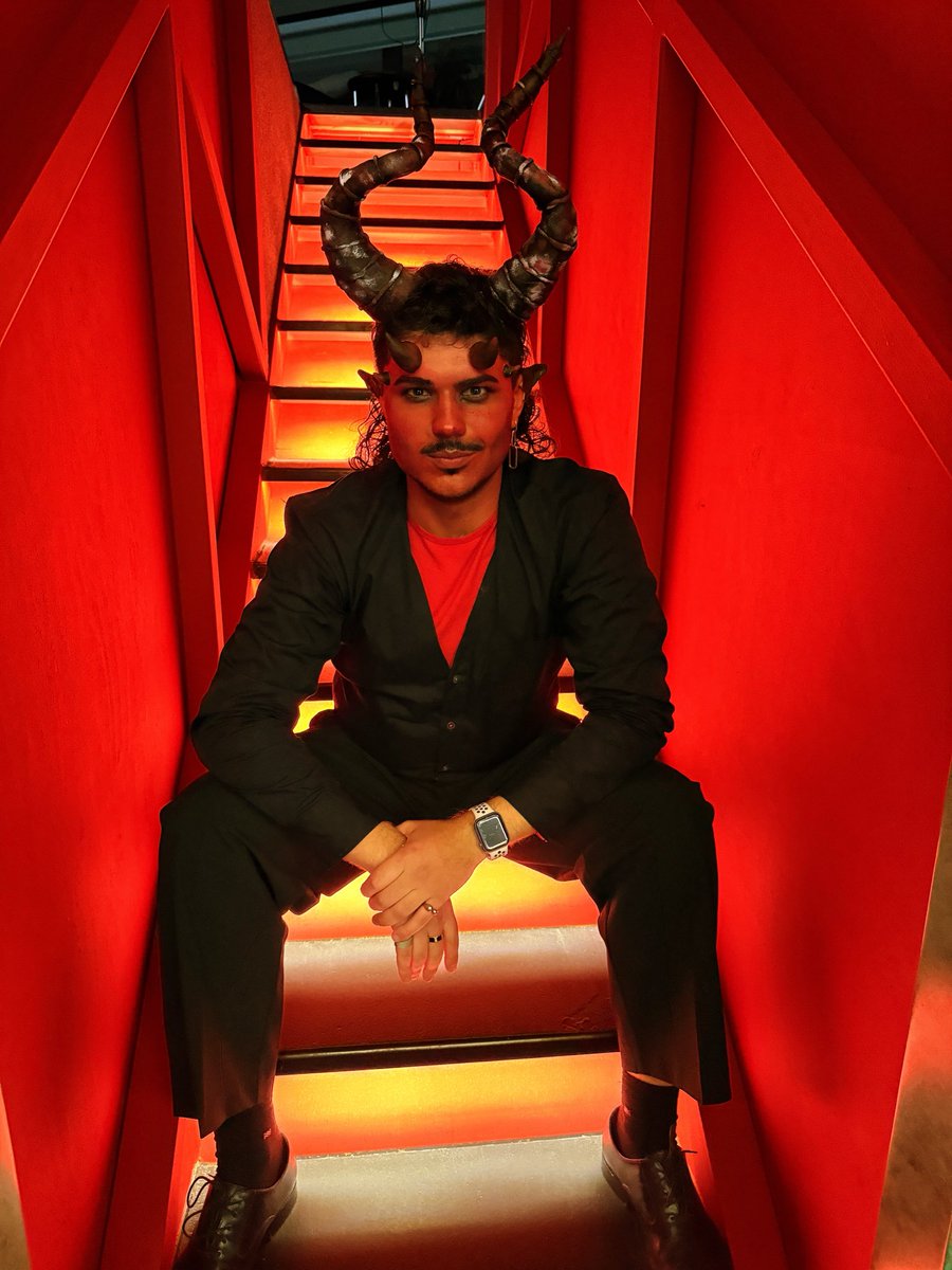 alcengine's tweet image. Вигорів на роьоті