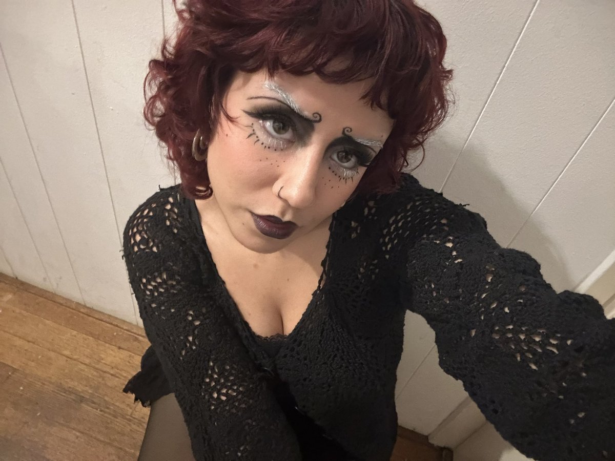 ema ๑ (@bichodojerumelo) on Twitter photo 