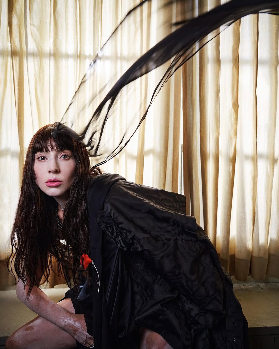 Need her in the Garden of Eden MV