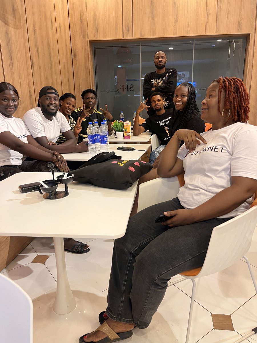 witty_cruz's tweet image. Touched down in Anambra and linked up with some @solflare Guardians. 🔥
Guardians' energy is second to none.
We're ready for the Anambra Web3 Conference tomorrow. 🔥
G4G 👑