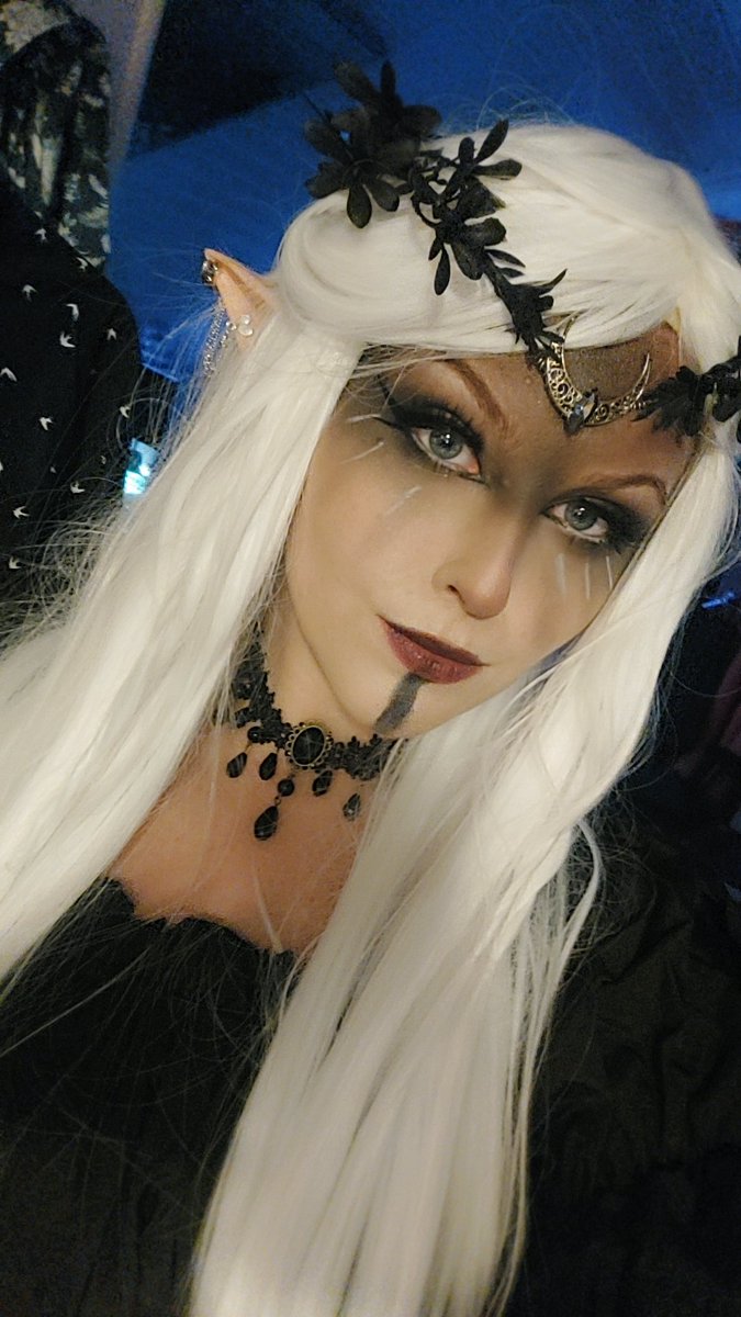 SK Emlux 🩷 tweet media