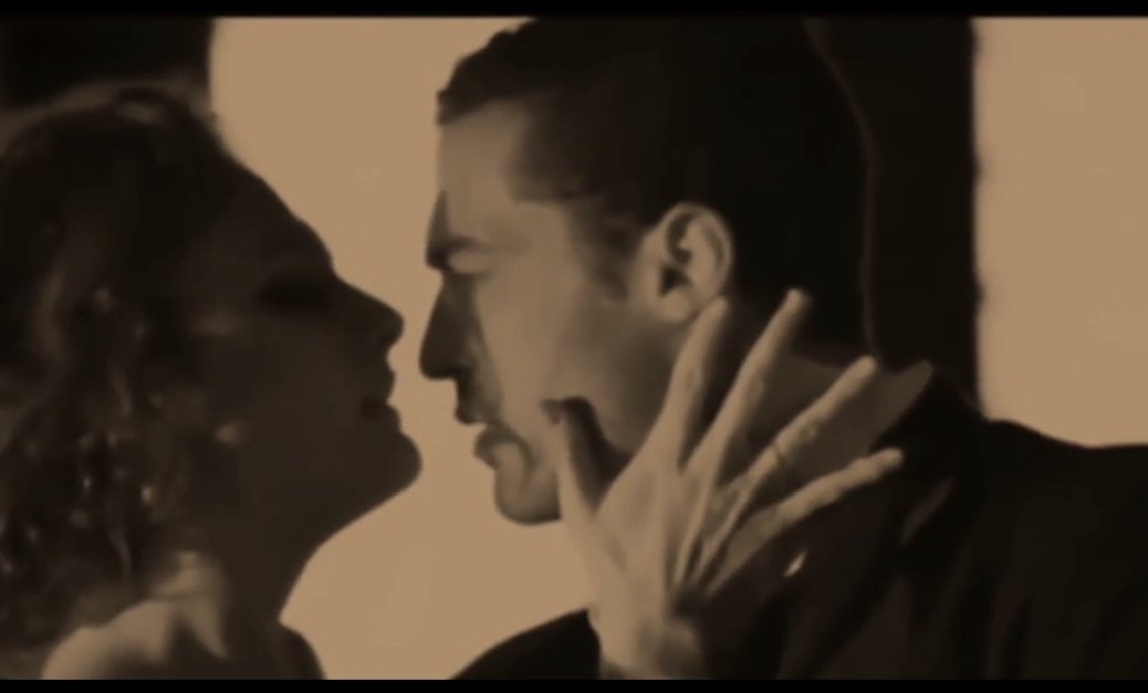 Gözlerin dudakların o yeminler hep yalan.!