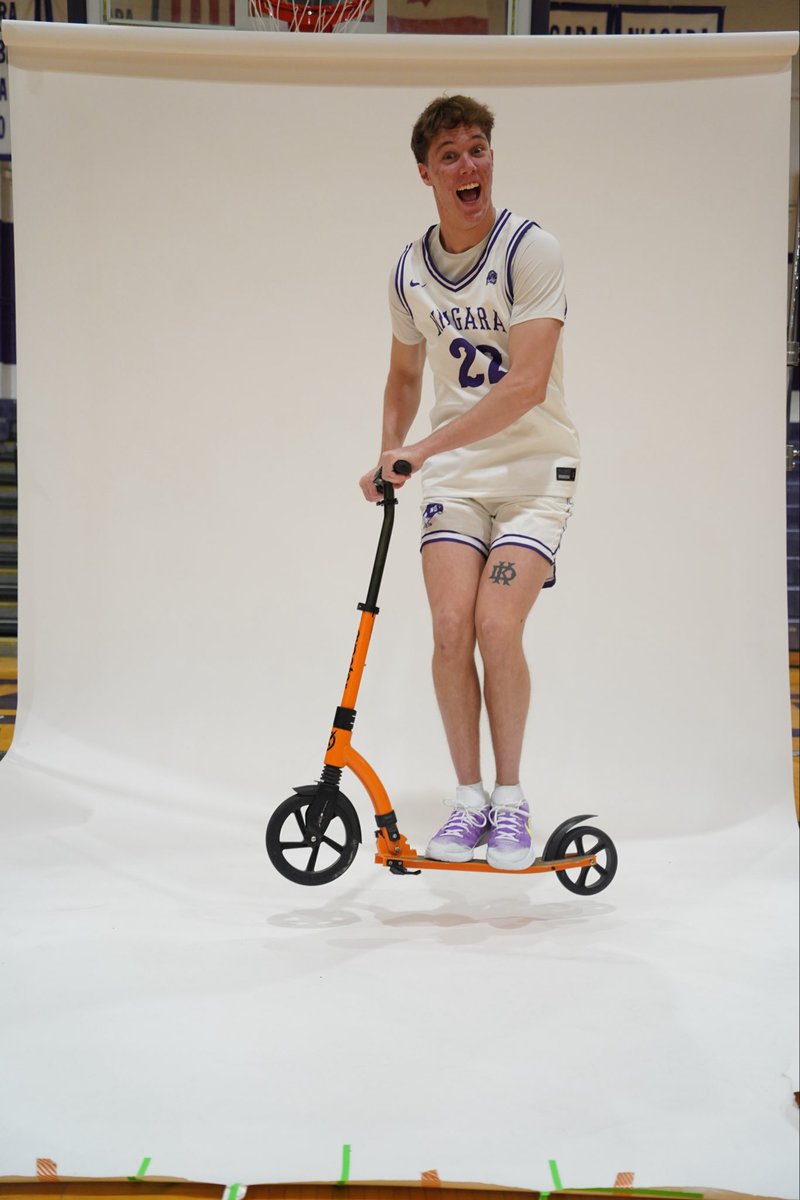 Doug Larson tweet media