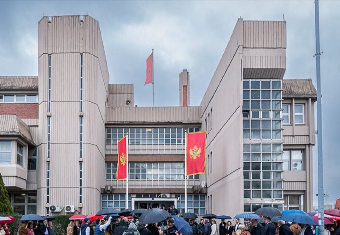 Karadağ mahkemesi, bıçaklama iddiasıyla tutuklanan 2 Türk vatandaşının suçsuz olduğunu kabul etti.

• Türk vatandaşları serbest bırakıldı.