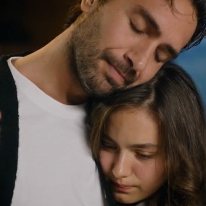 bre annemizi de alamıyor muyuz yanımıza çok yanlız kaldı ağlayıp duruyor orada 😭 #taşacakbudeniz