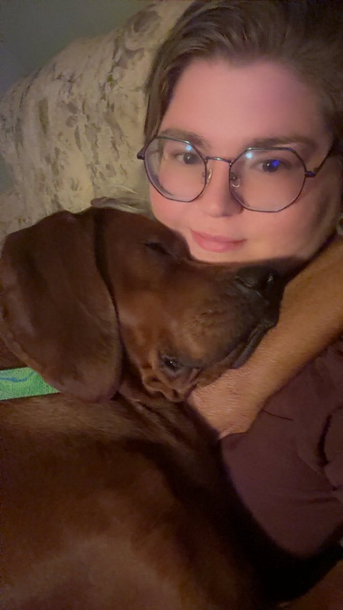 BarelyBeagle's tweet photo. Did I mention I adopted a hound dog? His name is Huckleberry and he’s a 4 year old Redbone Coonhound. I know shocking Beagle didn’t get a beagle. https://t.co/BZ9f3tXvHJ