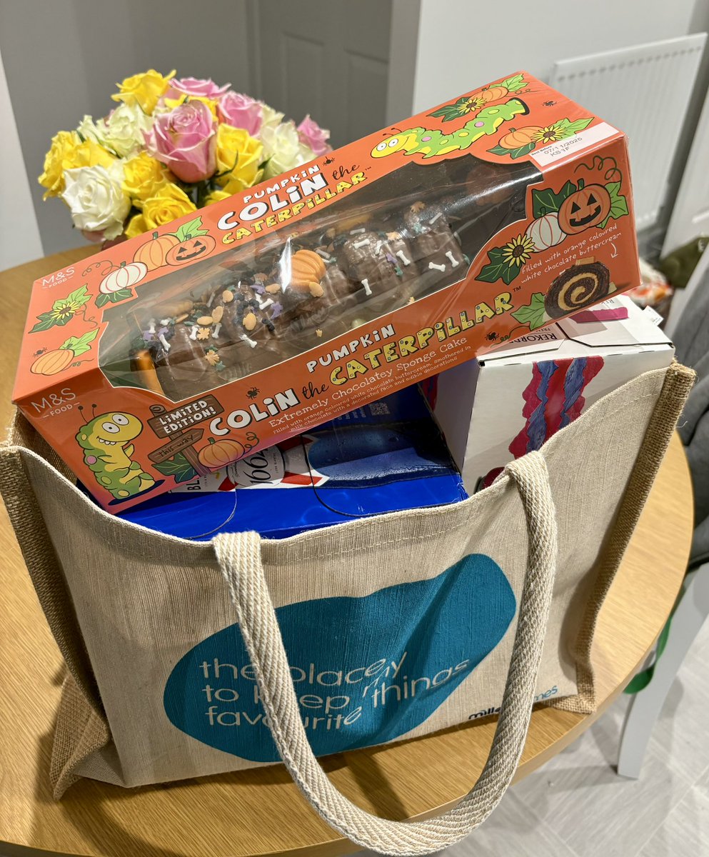 ben_mccluskey's tweet image. I am taking a Colin the Caterpillar cake to a Halloween party and I feel like @AniaMags 🎃🐛 #Taskmaster #OffMenu