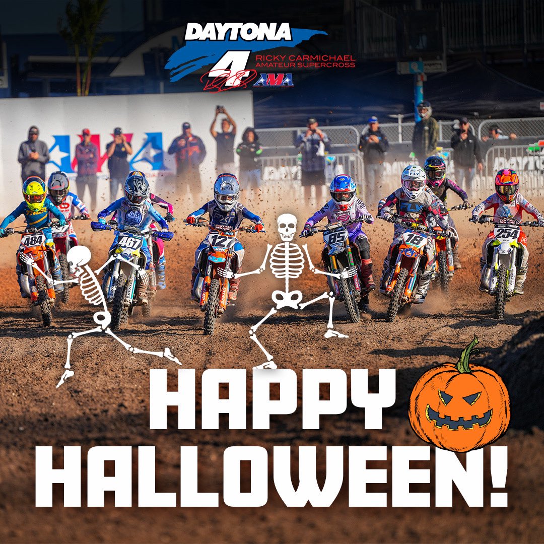 We hope you load up on candy and have a Happy Halloween 🎃 🏁 

#RCSX #Halloween