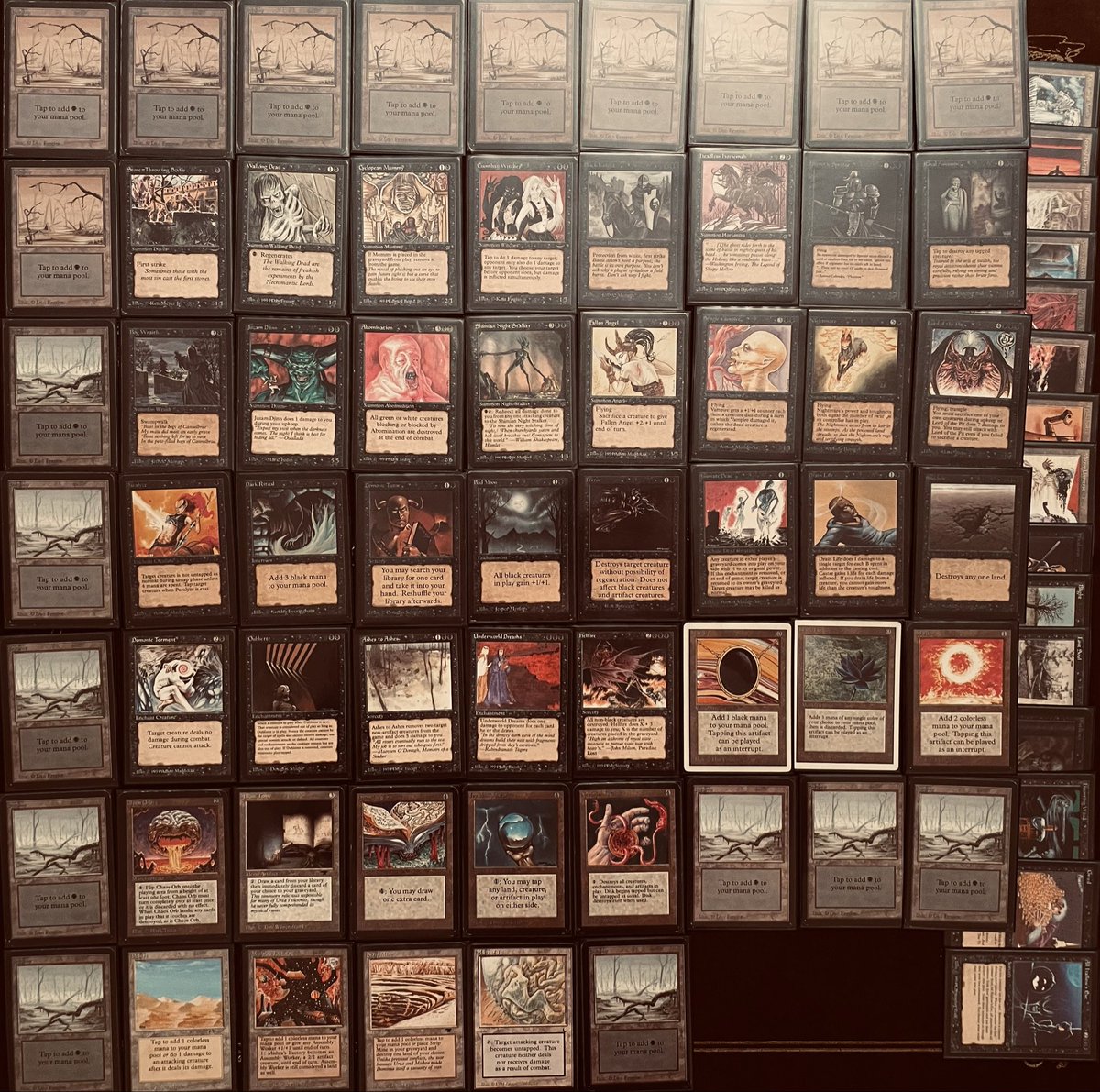 Happy Halloween! 🎃 👻 

I’m bringing this fearsome deck to the Moose Cup tournament in Stockholm tomorrow, hoping to win the prize for the scariest deck. 💀 

#premodernmtg #oldschoolmtg