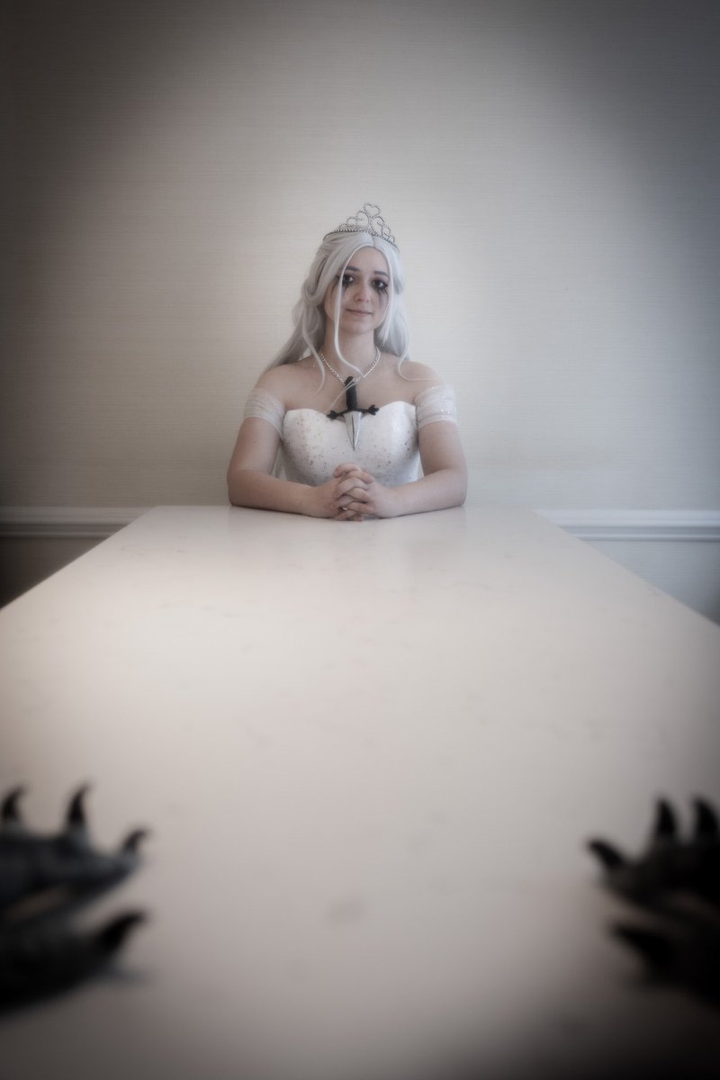 detectiveprince's tweet image. - Day 31: Happily Ever After -
“But the stars can’t be seen unless the flames go out and the walls come crashing down”
#Slaytober #slaytheprincess
👑 me
🐦⬛ fennnickcos IG
📸 molkerphoto IG