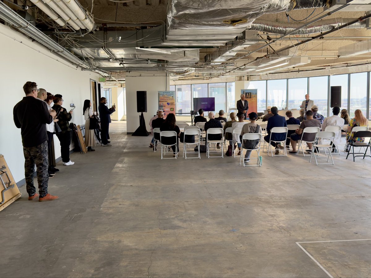 Sheltonbeasco's tweet image. Some photos from @AI_film_3 and @EthPhx.

We’ll be hosting panels, films, and art throughout the day. Tonight, we’re hosting a red carpet event, and I invite everyone to join us.

We want to express our gratitude to our community for their invaluable support in organizing this…