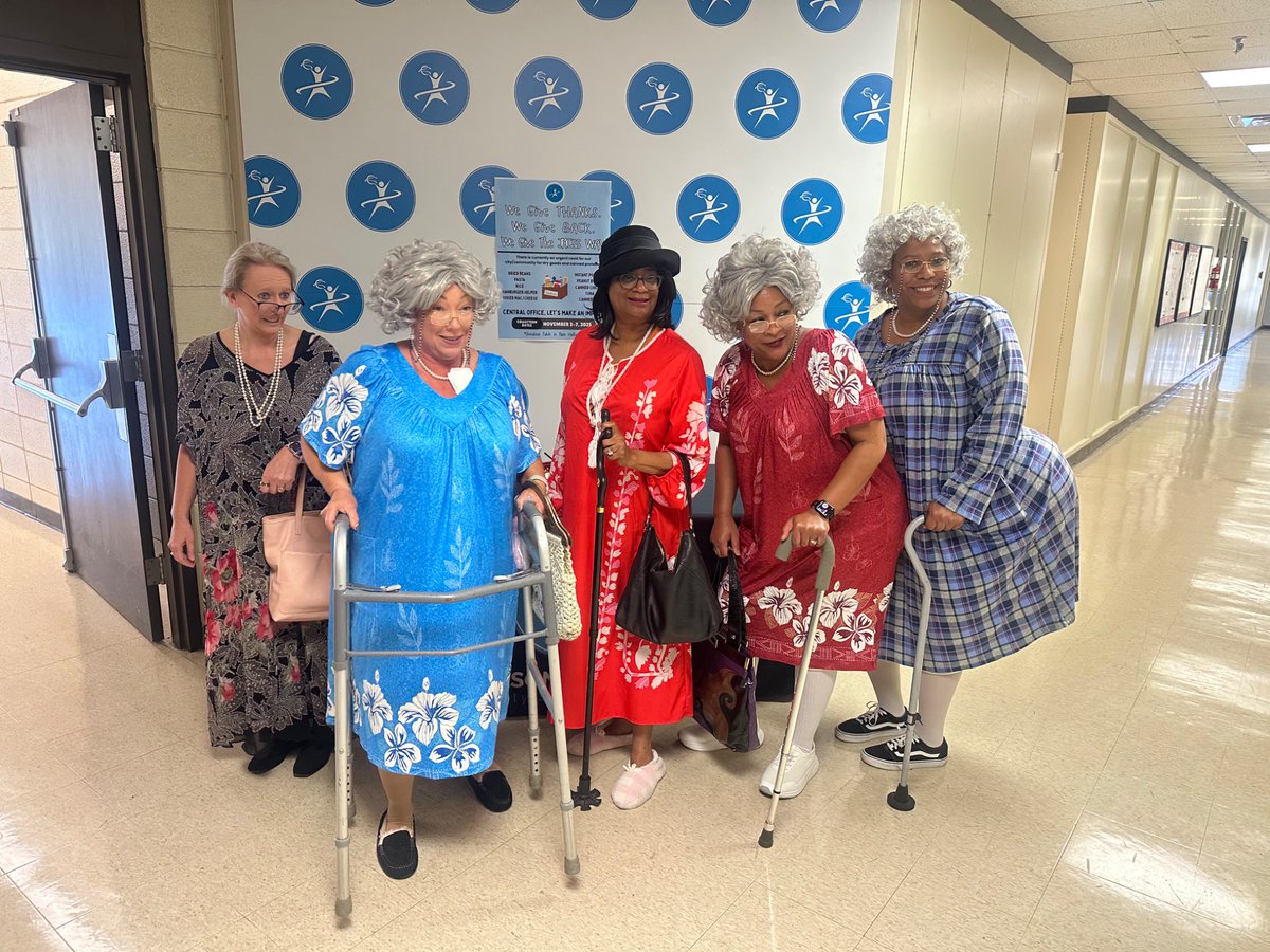 Federal Programs participated in the annual Halloween contest, and let’s just say… we’re “Too Legit to Knit!” 🧶💪We had a blast showing our JMCSS spirit and creativity! 👻🧡🖤#JMCSSFUN