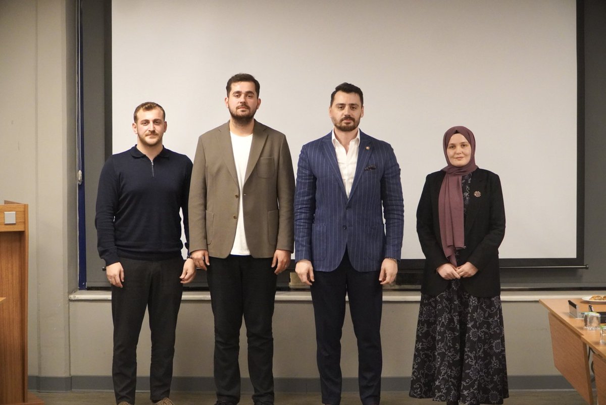 Genç Kızılay Akademi 1 yaşında! ❤️

Birlikte öğrenmenin, üretmenin ve gelişmenin dolu dolu bir yılını geride bıraktık. 📚🎓

Nice yeni projelere ve gönüllü hikayelerine 🫂