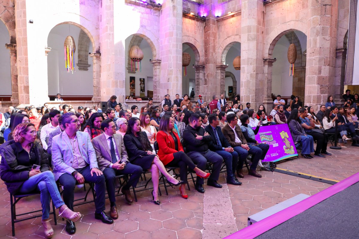 🌈✨ El #IEMich presente en el reconocimiento a la diversidad y la inclusión

La Consejera Carol Berenice Arellano Rangel asistió a la ceremonia de la Tercera Edición del Premio del Orgullo Michoacano LGBTTTIQ+ 2025.🏳️‍🌈🤝