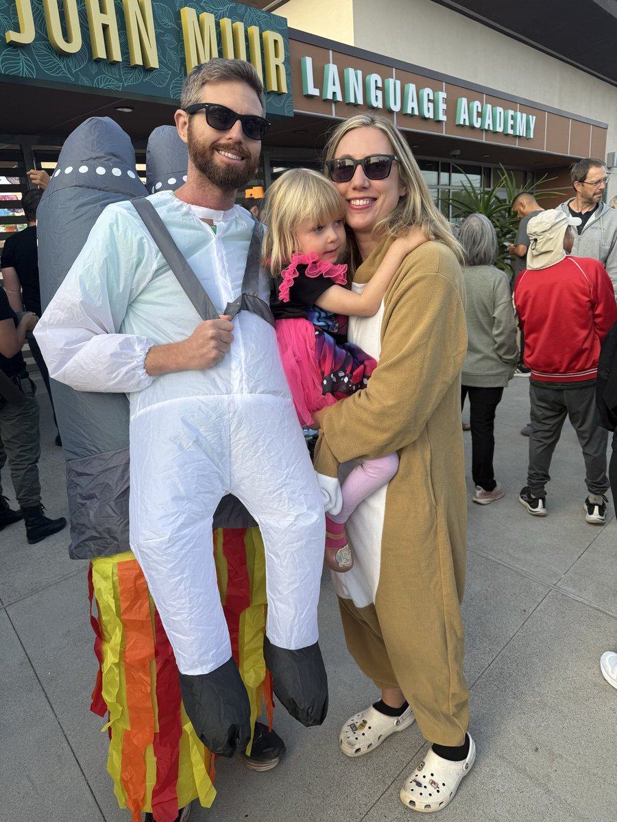 UTK-8 John Muir Language Academy tweet media