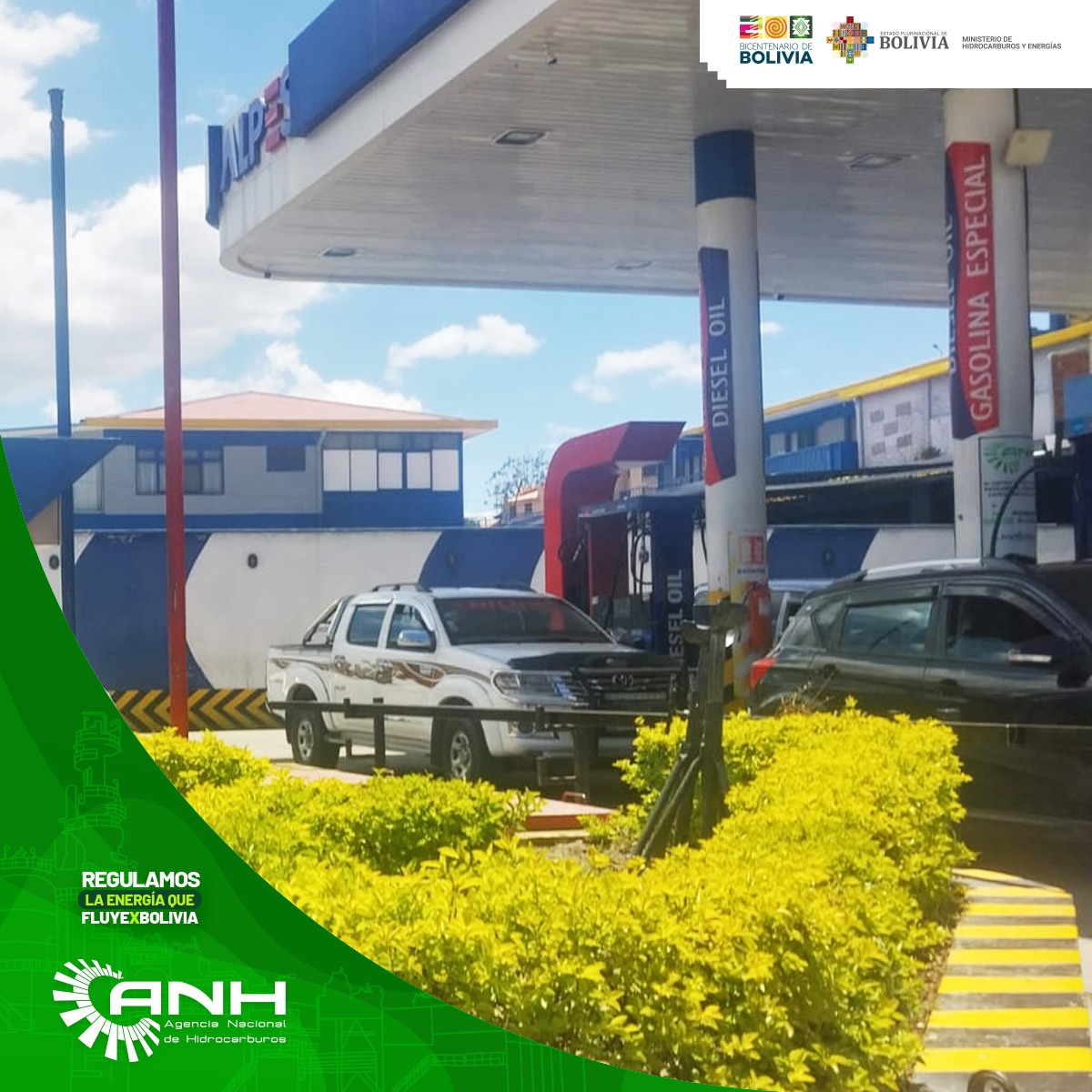 💪¡Reforzamos los controles para una comercialización continua de combustibles!
✅👷📋En #Cochabamba, personal de la Agencia Nacional de Hidrocarburos, realiza el control en estaciones de servicio de la ciudad, verificando la correcta comercialización de combustibles líquidos.