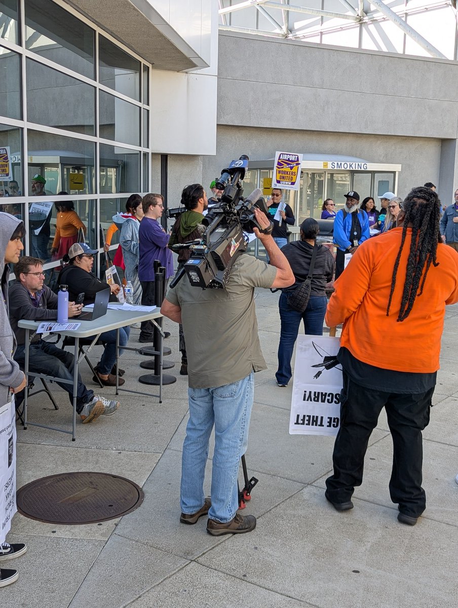 The Professional Auntie tweet media