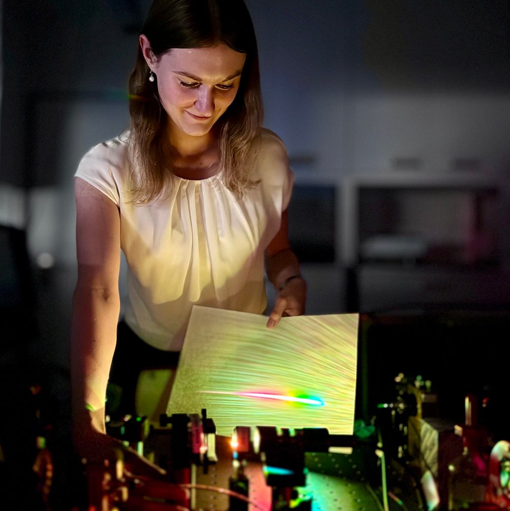 Expanding our optical toolbox: The supercontinuum picosecond laser quantum.opticsolomouc.org/archives/3569