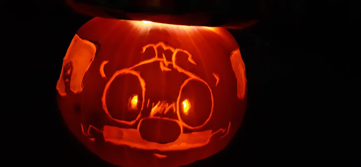 MinEra1_'s tweet image. I made a certain blue tie boy for halloween today...
#shuckybanger #sml