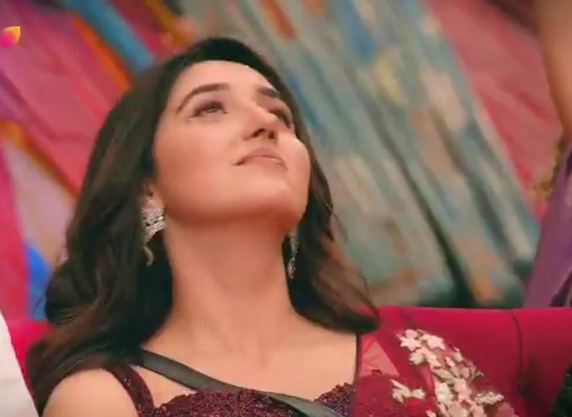 Aiman_worldz's tweet image. Kahan tum.              Kahan yein              
sundarta ki            manhusiyat ki    
muhrat                       muhrat            
#Abhinoor #AshnoorKaur